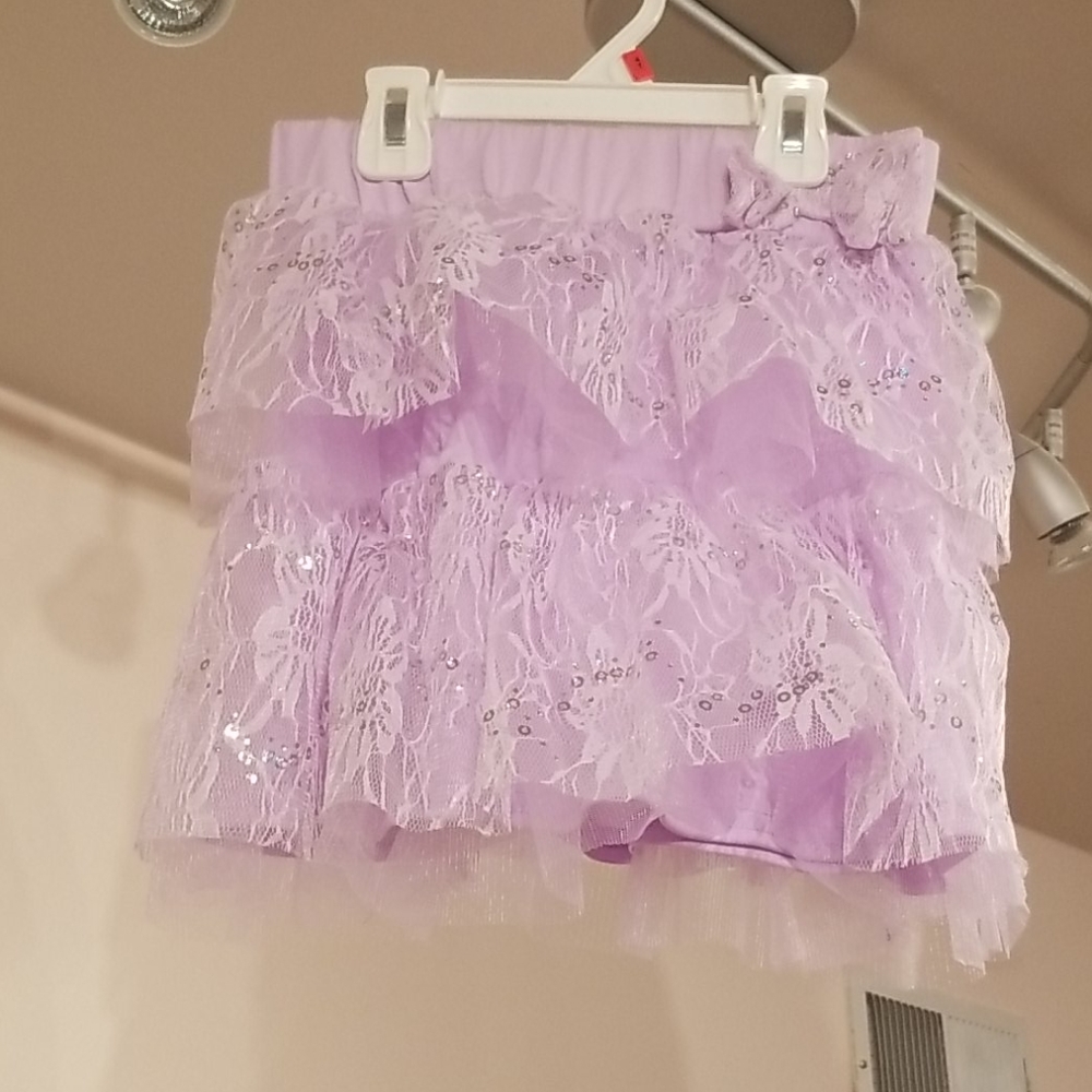 Girls Skirt- Never Worn:Tag still attached